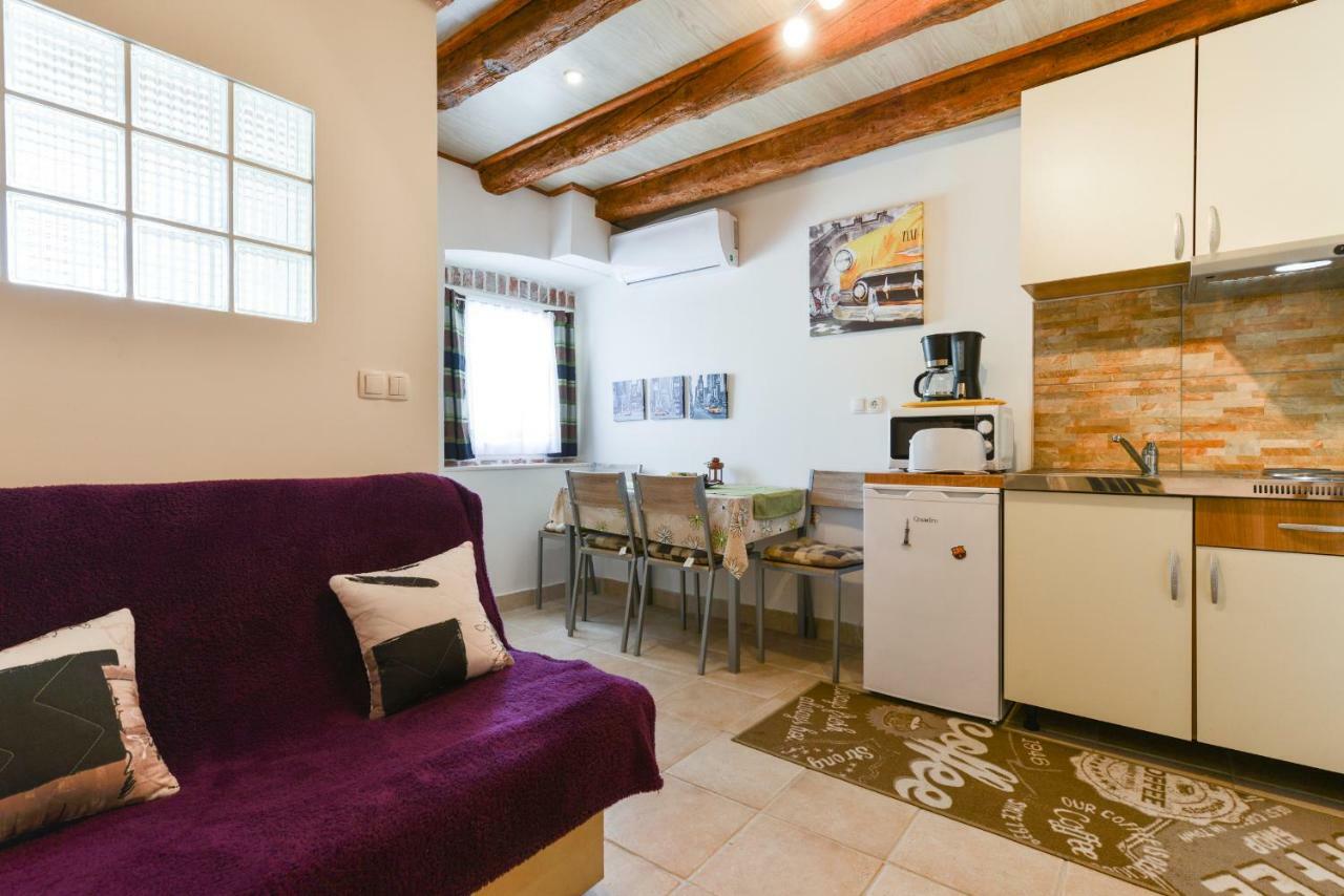 Studios Villa Romantica Zadar Buitenkant foto